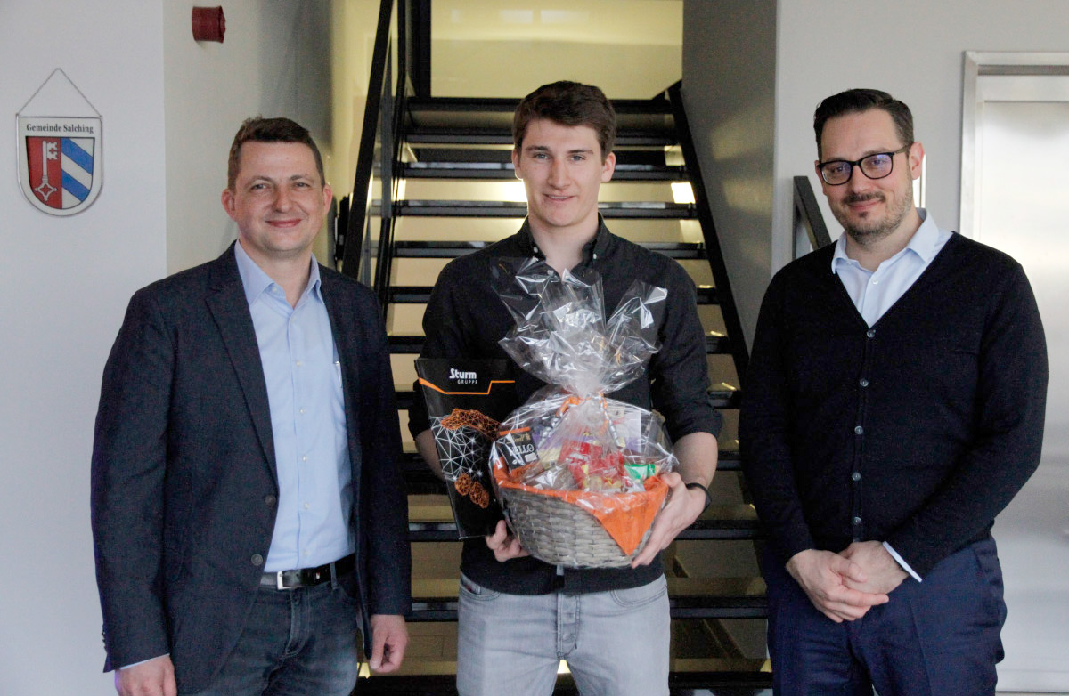 Sebastian Höflinger completed his dual vocational training with top marks