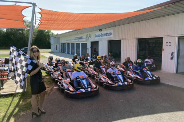 Kartrennen und Grillfest – Start