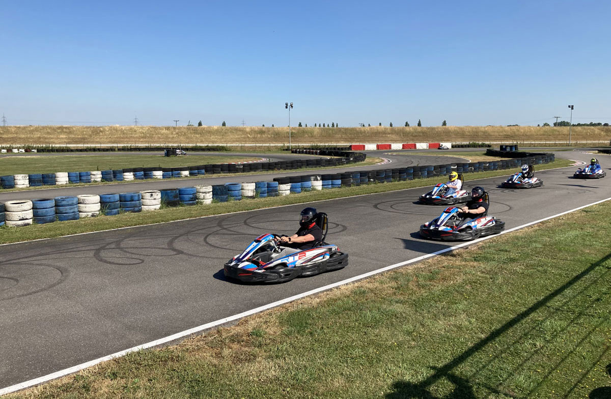 Kartrennen und Grillfest – Rennen